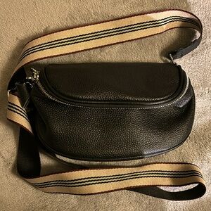 Slingbag in Black Leather